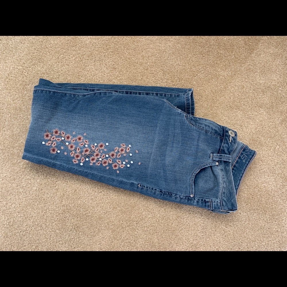 Jag Jeans size 8 Embroidered